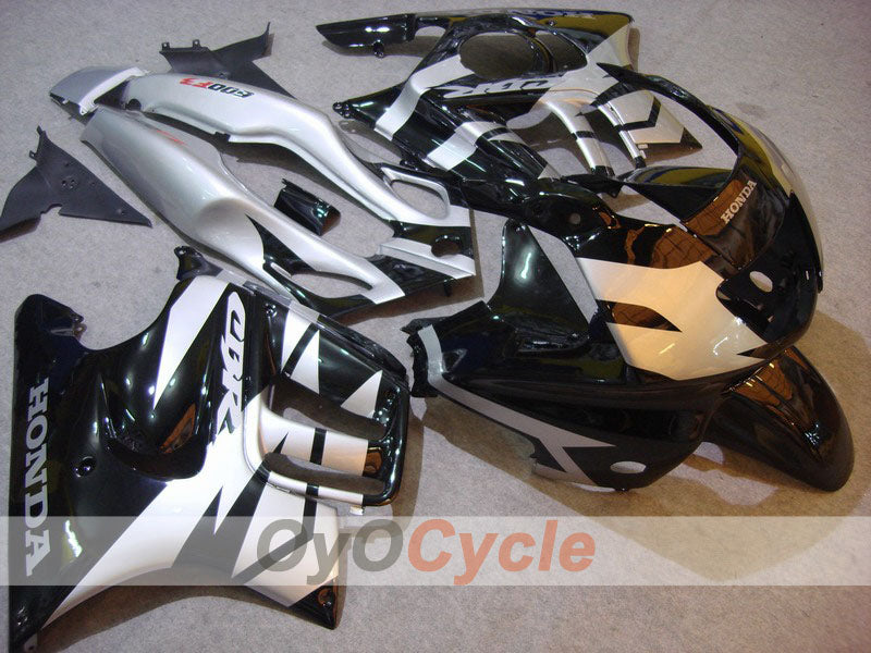 Kit de carenado de inyección para CBR600F3 95-96 - Negro, Plata - Estilo original #OYO87900034 Imagen principal del producto