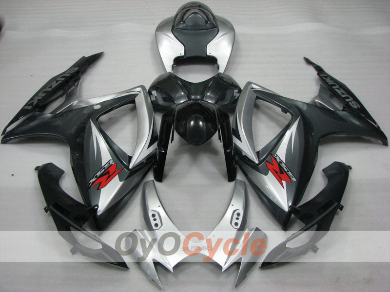 Carenado de inyección para GSX R600 06-07 - Negro, Plata - Estilo de fábrica #OYO87905312 Imagen principal del producto